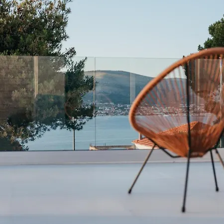 Villa High View House