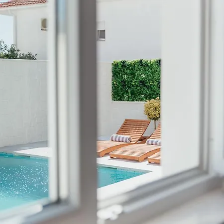 Villa High View House