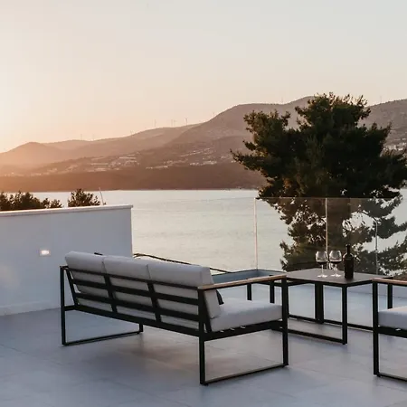 Villa High View House