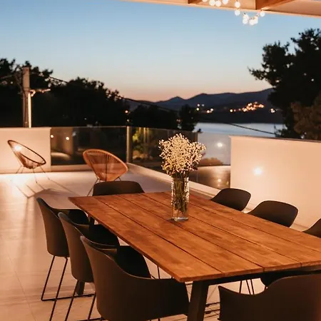 Villa High View House
