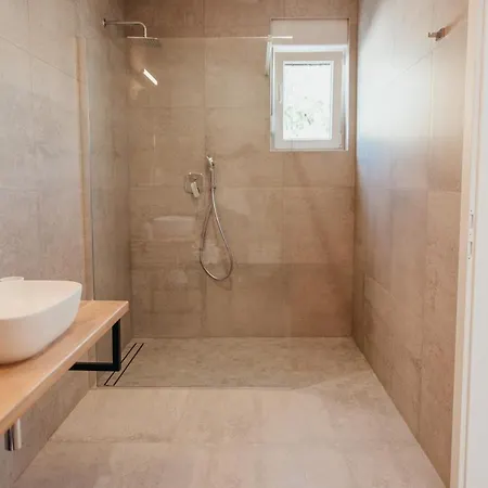 וילה High View House *